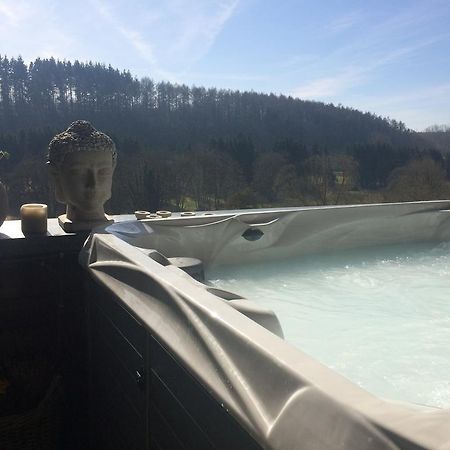 At Home - Jacuzzi Privatif Gesves Oda fotoğraf